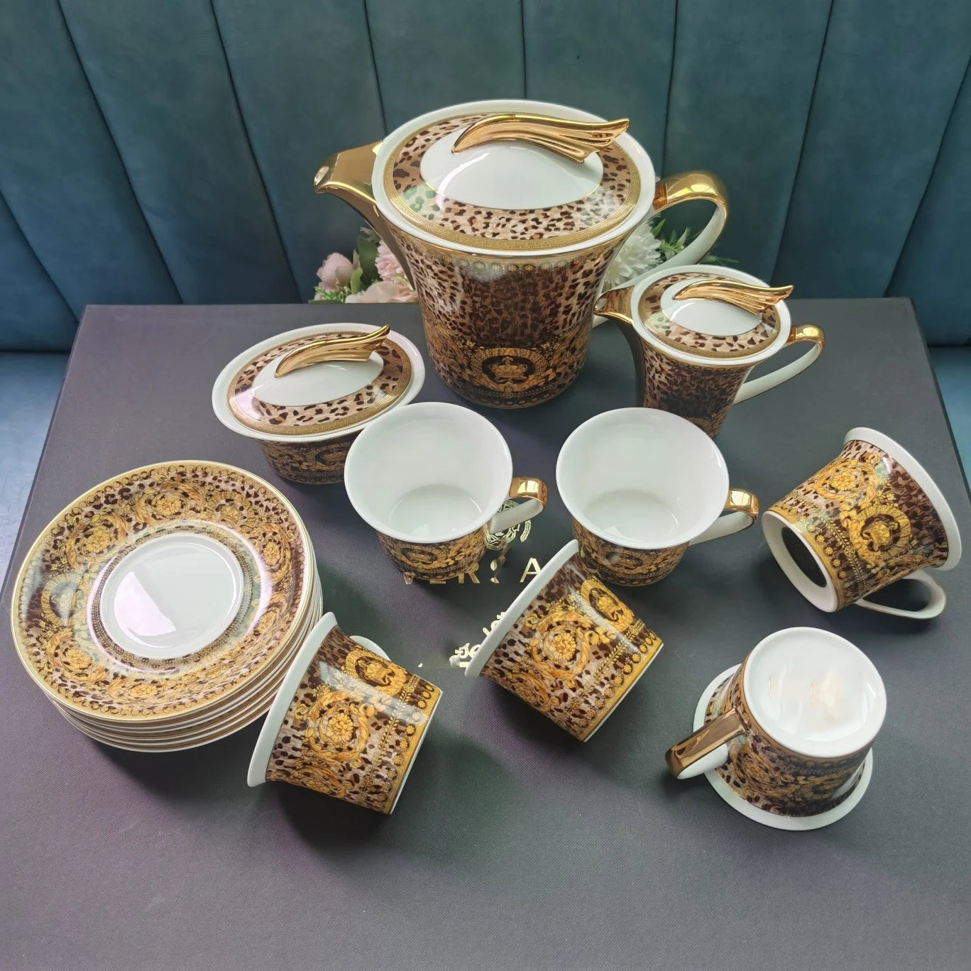 Factory wholesale luxury 15pcs black and gold leopard pattern tea set bone china coffee cup