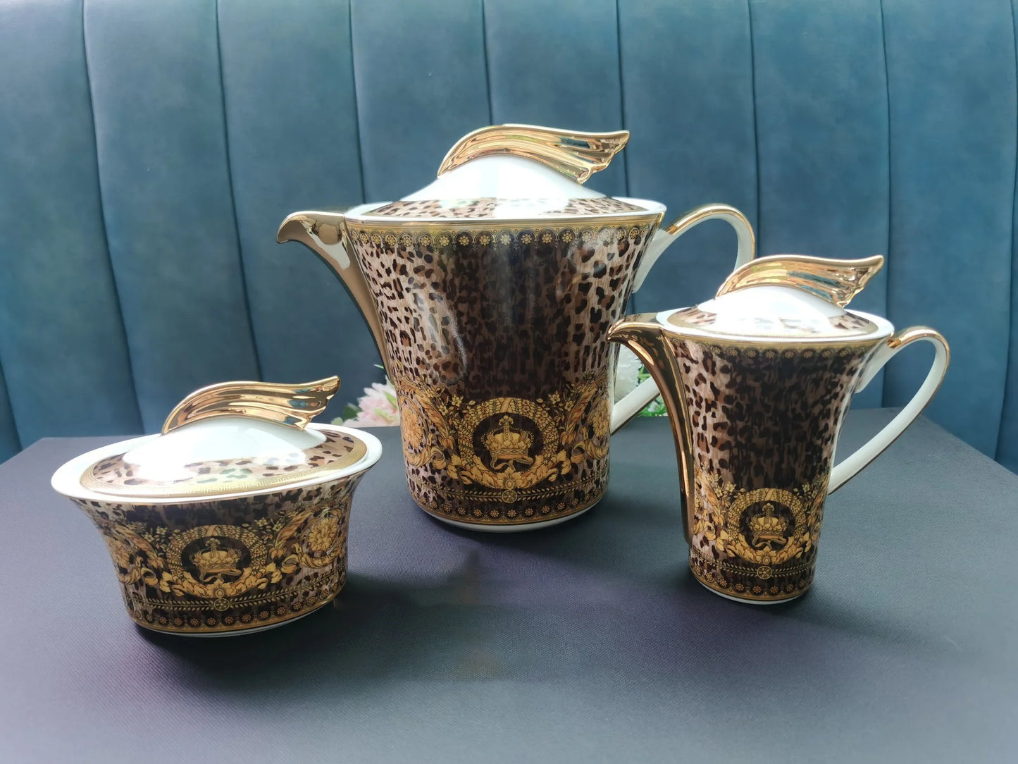 Factory wholesale luxury 15pcs black and gold leopard pattern tea set bone china coffee cup