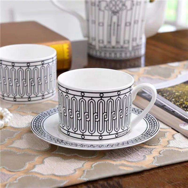 Hot Sell 15 Pcs  Western Royal Gray Stripe Kitchen Accessories Ceramic Coffee Tea Sets With Gold Handle