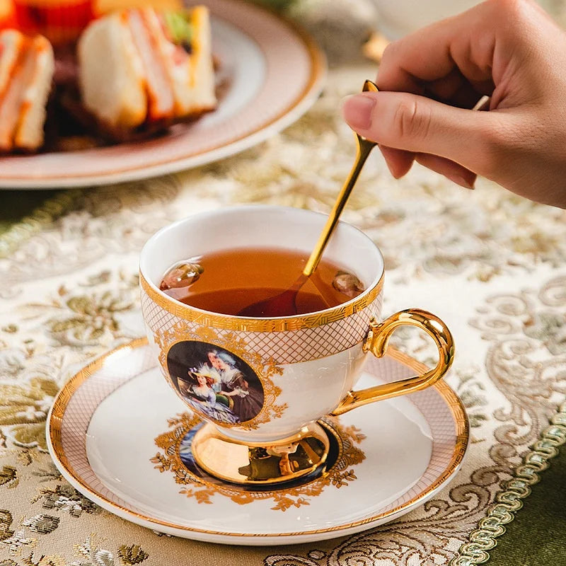 The manufacturer wholesales European oil painting noble women's luxury afternoon tea coffee set