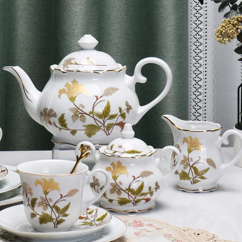 Hot selling Nordic flower patterned porcelain coffee set and plate