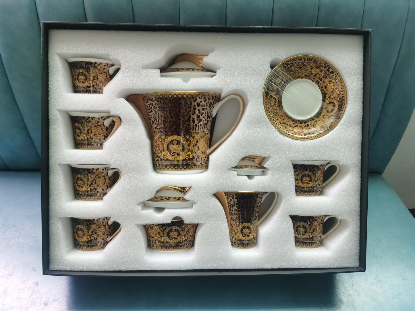 Factory wholesale luxury 15pcs black and gold leopard pattern tea set bone china coffee cup