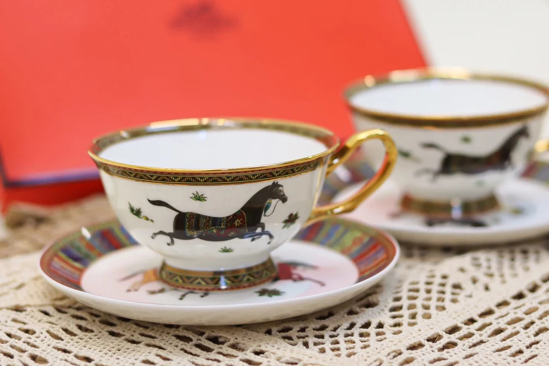 Customized 2 Cups Sets Ceramic Nordic Luxury Coffee Sets Living Room Sets War Horses Porcelain Tea Cups and Saucers