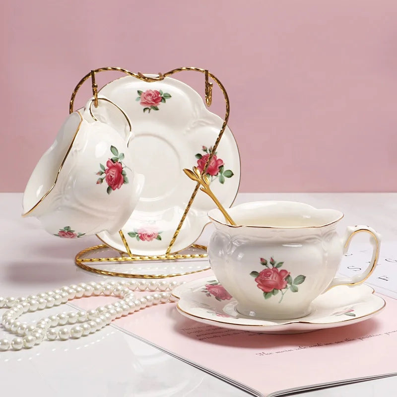 Low priced European rose patterned porcelain tea sets and cups