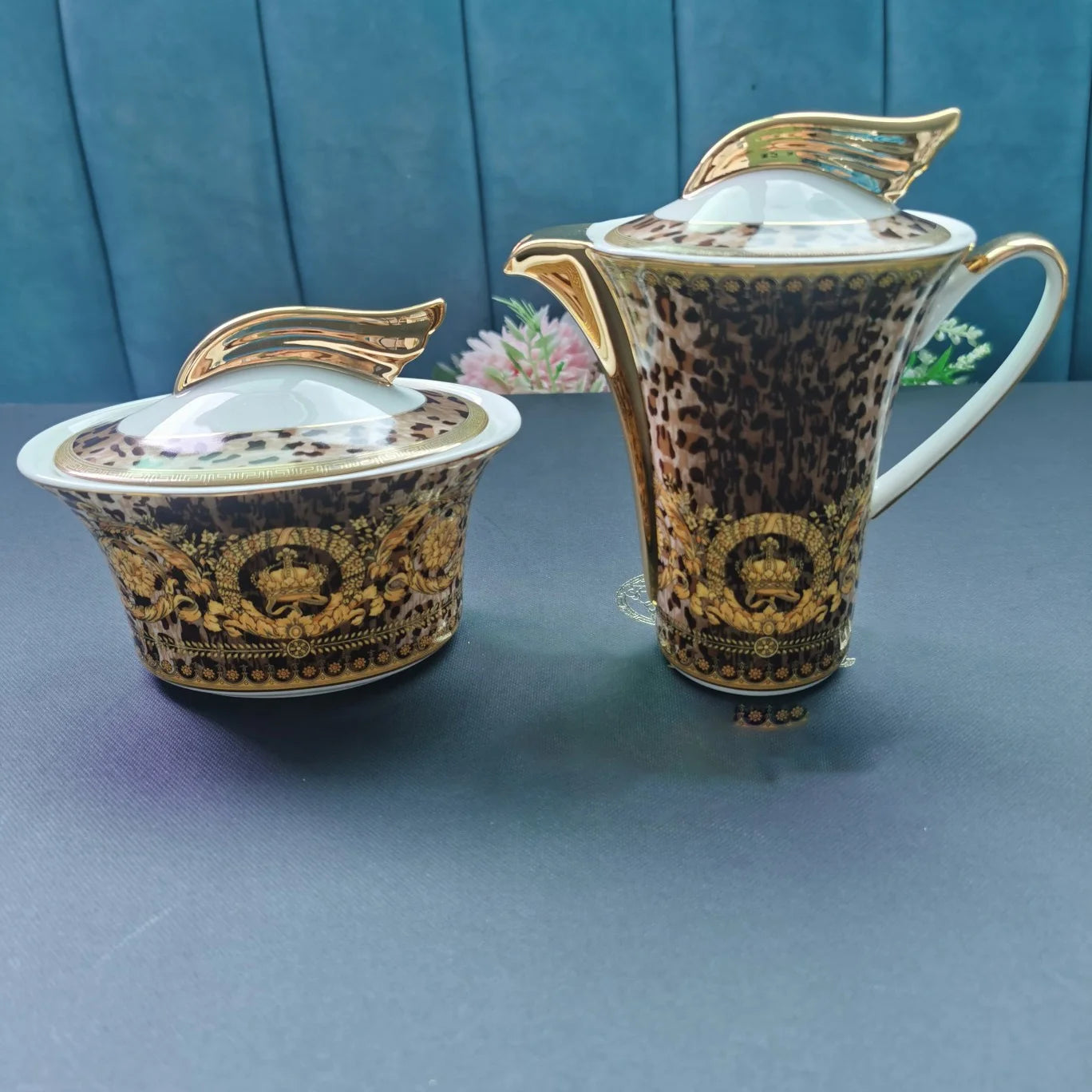 Factory wholesale luxury 15pcs black and gold leopard pattern tea set bone china coffee cup